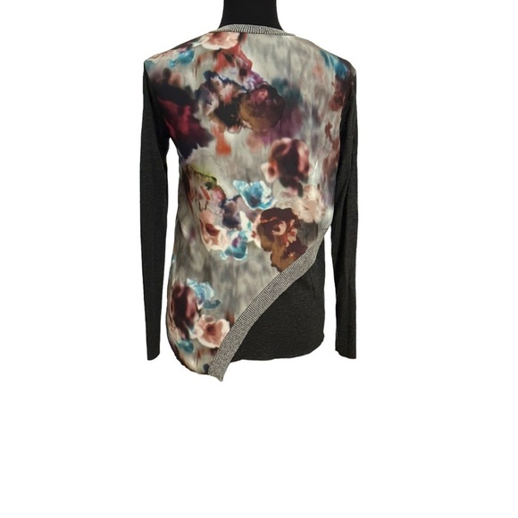 Zara Gray With Satin Watercolor Floral Overlay V-neck Knit Sweater Size Small - Picture 6 of 10